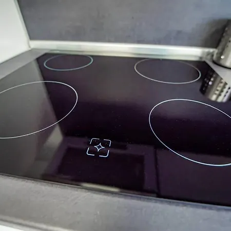 Huge Stylish Monroe 1 / Centre