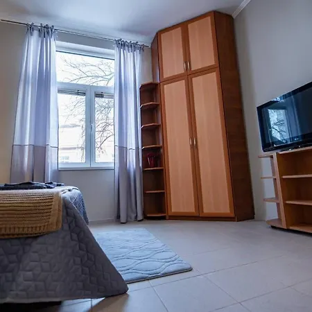 Huge Stylish Monroe 1 / Centre * 普罗夫迪夫