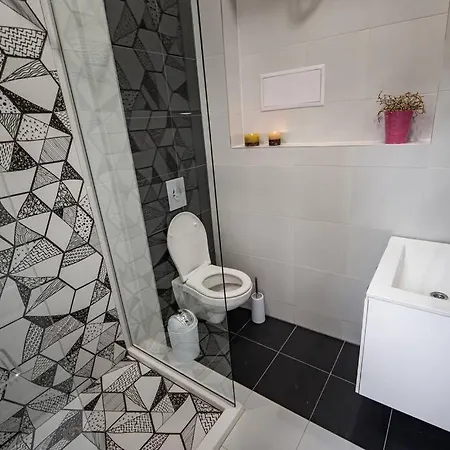 Huge Stylish Monroe 1 / Centre * 普罗夫迪夫