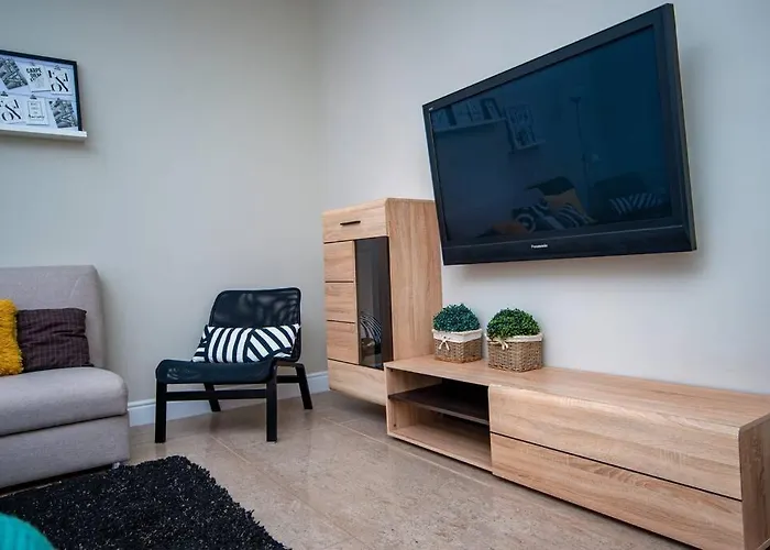 Huge Stylish Monroe 1 / Centre Апартаменты Пловдив