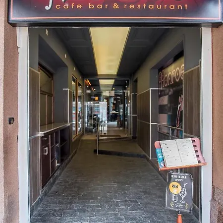 Huge Stylish Monroe 1 / Centre Apartment Plowdiw