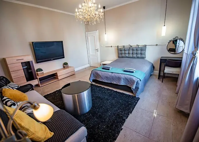 Huge Stylish Monroe 1 / Centre *