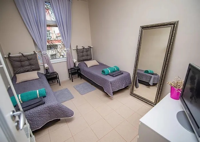 Huge Stylish Monroe 1 / Centre Lejlighed